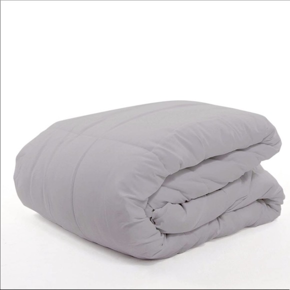 🎀 Comforter Gray Down Alternative New🎀 - Picture 3 of 4
